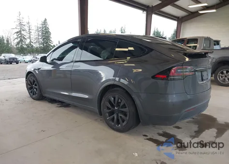 2022 Tesla Model X Dual Motor All-Wheel Drive/Plaid Tri Motor All-Wheel Drive from USA, damaged, VIN 7SAXCDE58NF337576